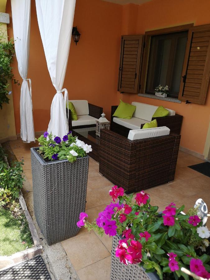 Casa Con Giardino Villa Olbia Kültér fotó
